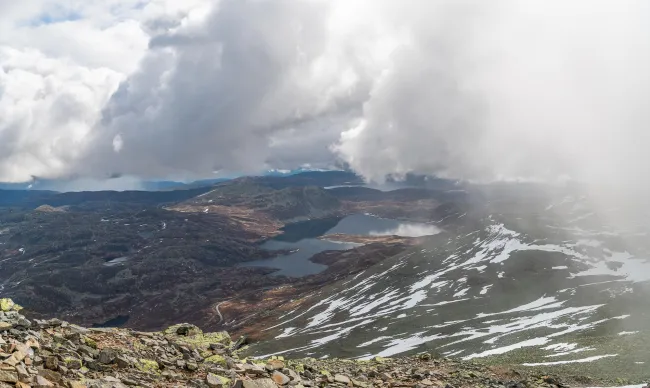 Views and buildings on the Gaustatoppen
