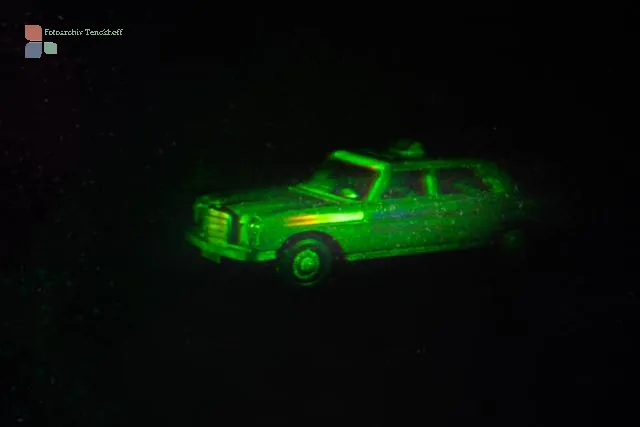 Weißlicht-Hologramm eines Modellautos