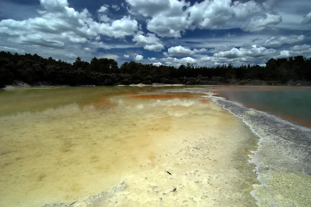 The salt lakes in Wonderland