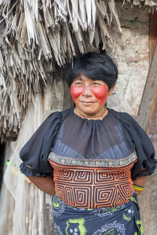 Kuna woman with face painting