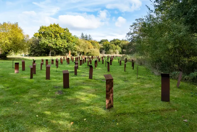 The field of stelae by the artist Ulrich Lindow, 2002