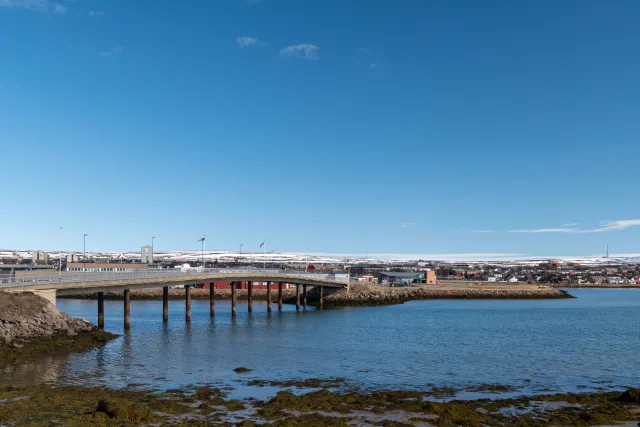Die Brücke von Vadsø zur Insel Vadsøya