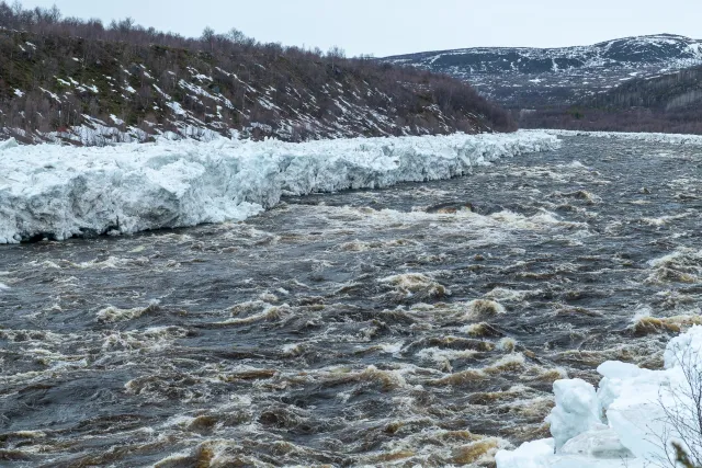 Der Kárášjohka - Grenzfluss zwischen Norwegen und Finnland