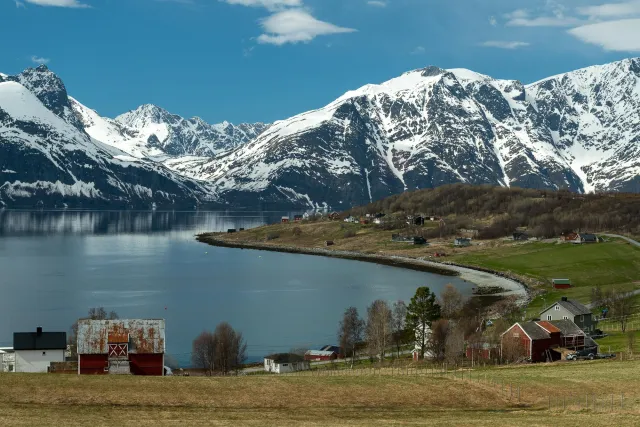 Fahrt zu den Lyngenfjordalpen