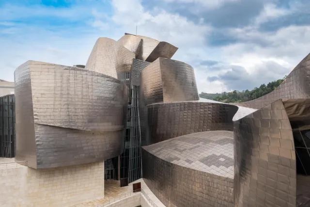 Das Guggenheim-Museum aus verschiedenen Perspektiven