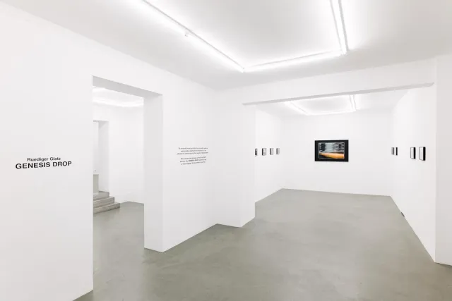 HVW8 - tour in the gallery "Genesis Drop" by Ruediger Glatz in Berlin