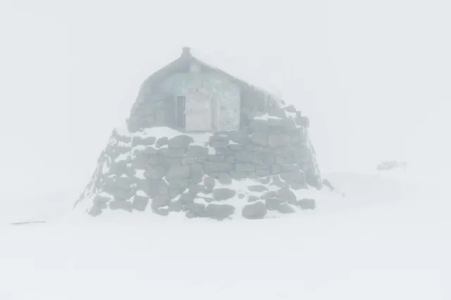 The stone summit hut on Ben Nevis