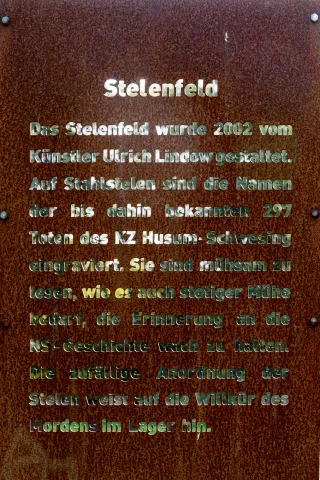 Das Stelenfeld des KZ Husum-Schwesing