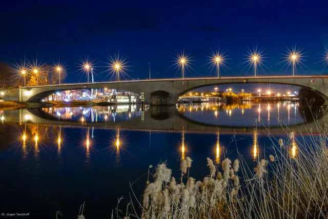 Die Brücke über der Rhône nach Avignon