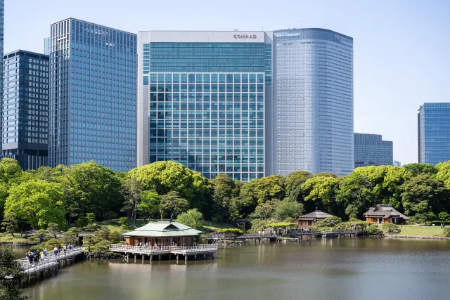 Das alte Teehaus im Hama-rikyū Garten