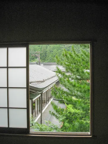 Der kleine Vorraum mit herrlicher Aussicht