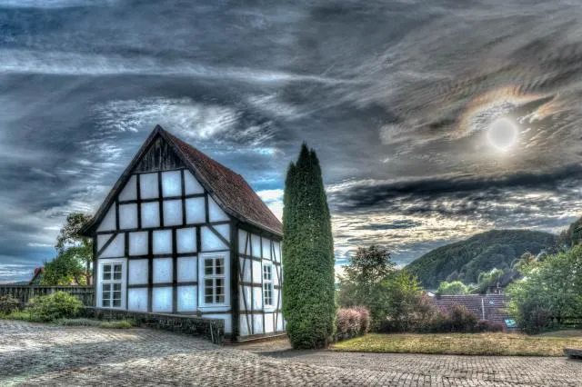 Die ehemalige Synagoge Padberg – Erinnerung im Licht