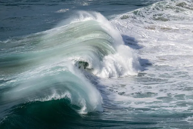 Die Wellen von Nazaré