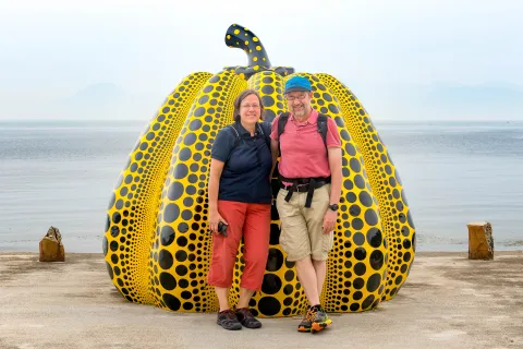 Karin and Jürgen on the island Naoshima in Japan
